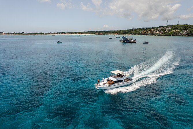 Nusa Penida Full Day Tour by Riki J Yacht 13 meters - The 30-minute crossing to Nusa Penida