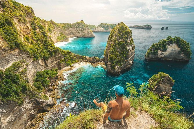 ️ Nusa Penida Instagram Tour: The Most Famous Spots (Private All-Inclusive) - Atuh Beach and its offshore rock arch