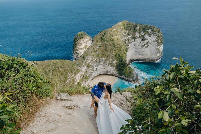 ️ Nusa Penida Instagram Tour: The Most Famous Spots (Private All-Inclusive) - Lunch, water, and the long middle of the day