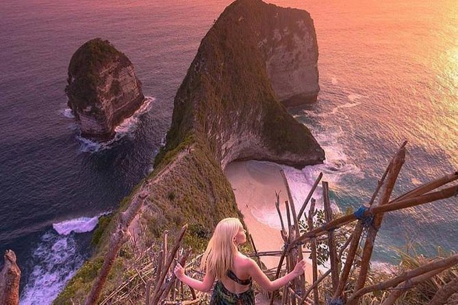 Nusa Penida Instagram Unforgettable Tour - Broken Beach and its natural arch