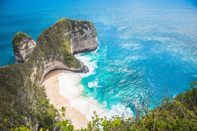 Nusa Penida Island Tour Package With Snorkeling - Lunch before the water session