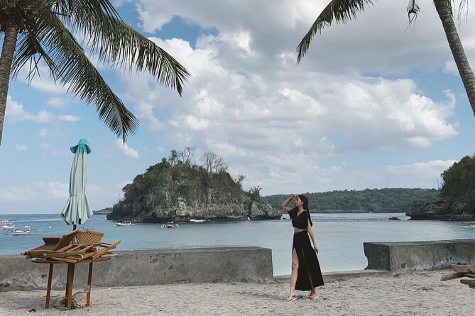 One Day Snorkeling Trip & West Tour Nusa Penida by Penidago - Lunch at the midpoint