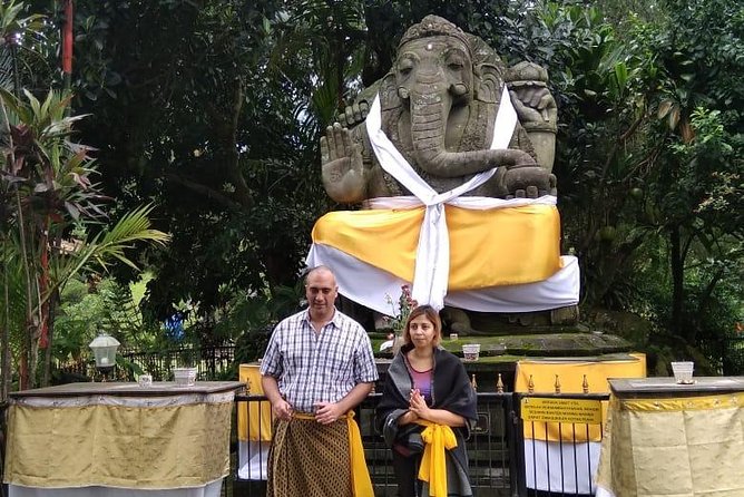 One Day Trip : Bogor Highland Waterfall Tour With Lunch - What the private format changes