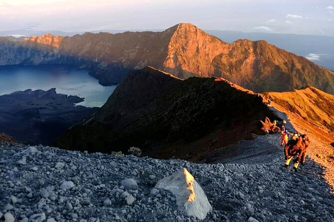 Popular Rinjani Trekking Tour Service To Summit For 2 Days Via Sembalun Trail - Why this short Rinjani route is so demanding