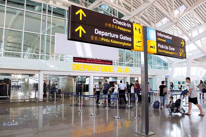 Private Arrival Transfer : Ngurah Rai Airport to Hotel in Bali - Meeting your driver inside Ngurah Rai Airport