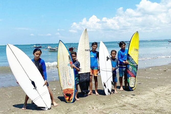 Private Beginner 1 on 1 Surfing Lesson at Kuta Beach without transfer - Getting your first wave at Kuta