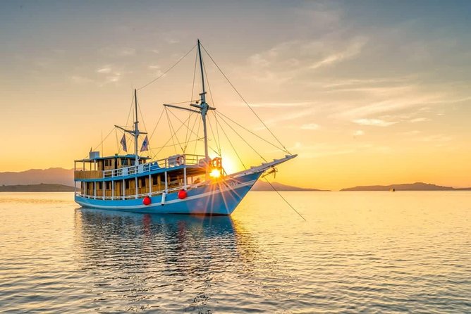 Private boat trip Komodo 2 or more person for 3 days 2 nights, Kelor, Rinca... - Key points before you book