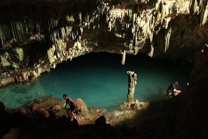 Private Day Tour Rangko Cave -Batu Cermin Cave - Who will get the most from this cave tour