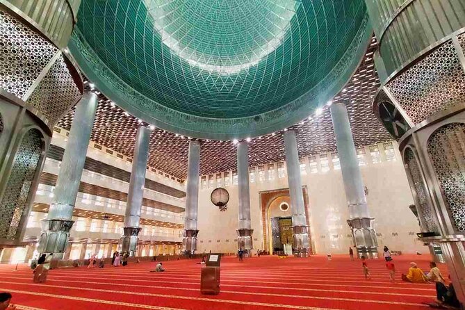 Private Full-Day Guided Tour: Explore Jakarta’s Top Highlights - From Independence Square to Monas
