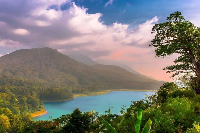 Private Full-Day Tour: Discover The Best of Bali Destination - Handara Iconic Gate and the photo stop factor