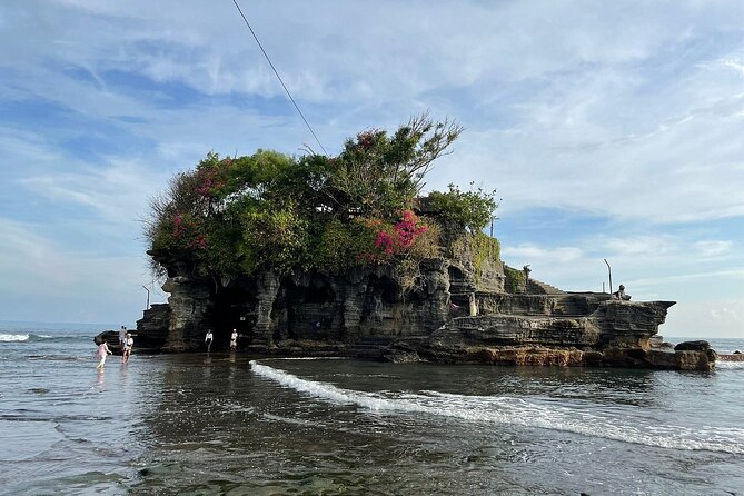 Private Full-Day Tour in Bali & FREE WIFI - Beaches, cliffs, and southern Bali
