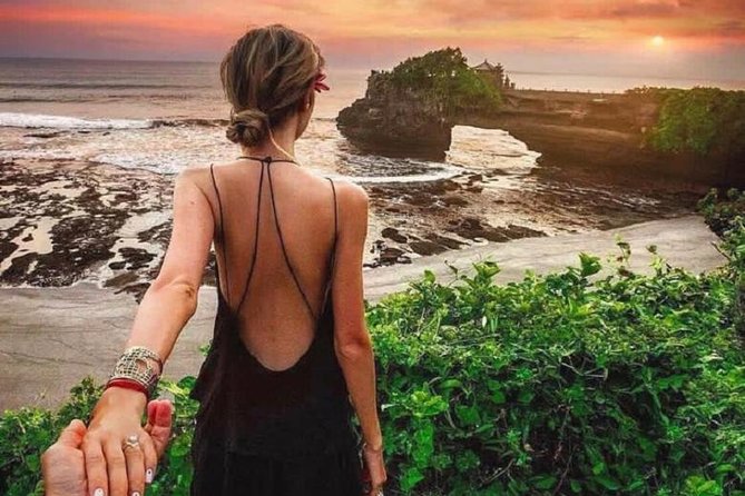 Private Full-Day Tour Jatiluwih Rice Terrace and Tanah Lot Temple - Eight hours on Bali’s roads