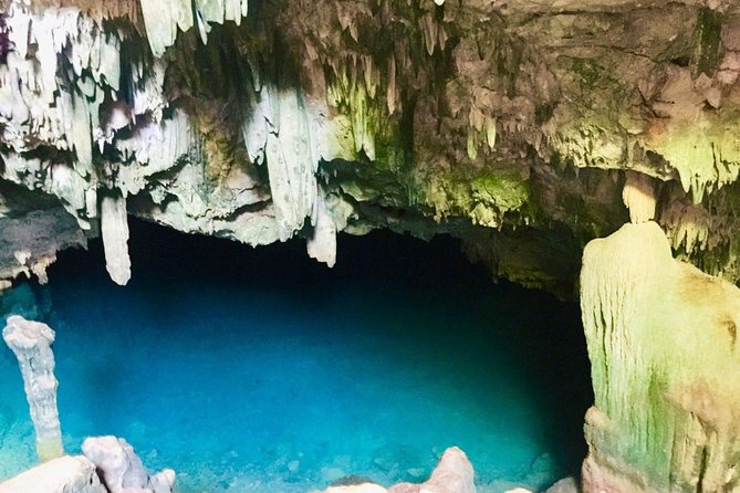 Private tour 4 days 3 nights Komodo on boat, waterfall and Rangko cave - Who gets the best value from this tour