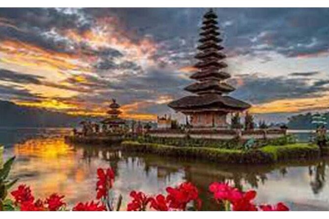 Private Tour Bali Swing & Visiting Temples in Bali - Ending at Tanah Lot near sunset
