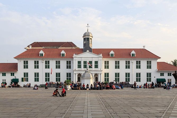 Private Tour: Half Day Jakarta Old City Tour - Glodok Chinatown and Petak Sembilan Temple