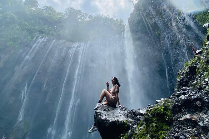 Private Tour in Tumpak Sewu Waterfalls from Malang or Surabaya - The guide can make the hard parts easier