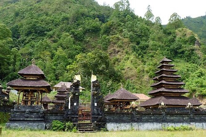 Private Tour to Trunyan Village "Skull Island of Bali" - Lunch with views near Kintamani