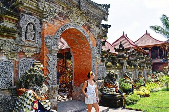Private Tour: Waterfall, Kintamani Volcano, Ubud Tour with Lunch - Ubud Market is your best chance to browse