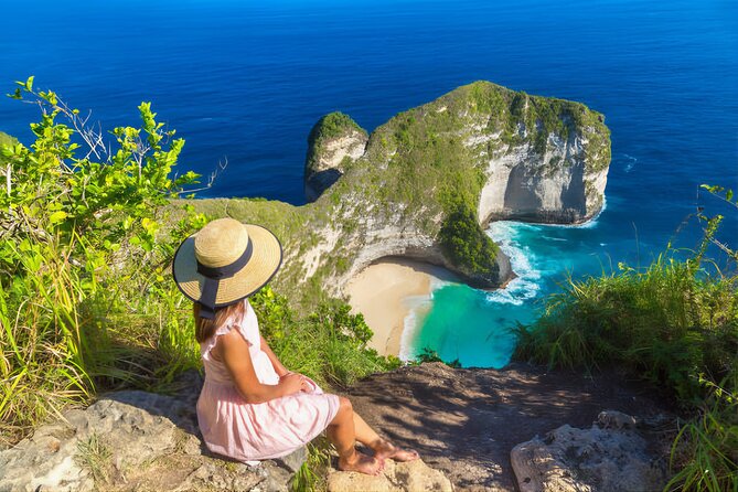 Private Tour West Nusa Penida with T-Rex Beach - Kelingking Beach and the famous T-Rex cliff