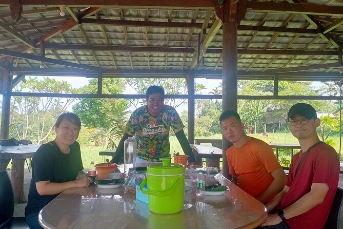 Rafting at Jangkok River Lombok - What happens at the rafting basecamp