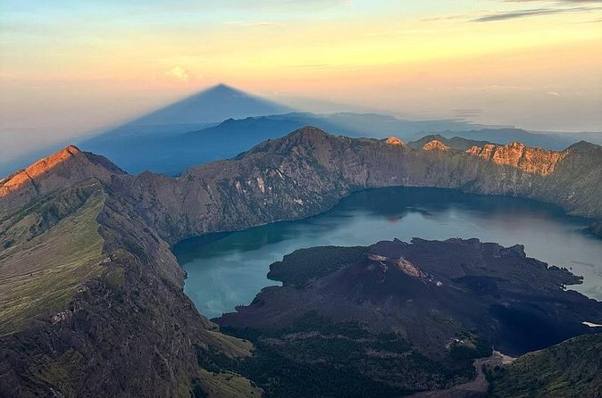 Rinjani Summit 2 days 1 night - What the $200 price really covers
