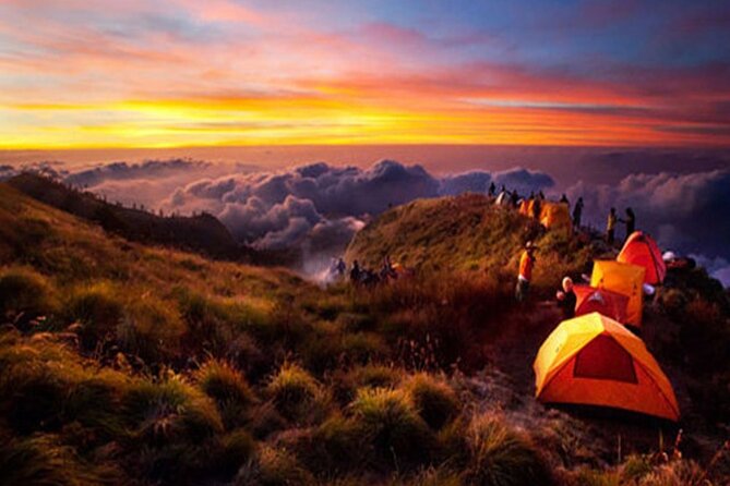 Rinjani trekking 2 days 1 night - What the guides and porters add
