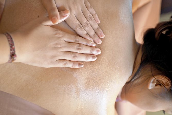 Royal Bali Massage 2 Hours in Nusa Dua Bali - Welcome drink, locker, and shower