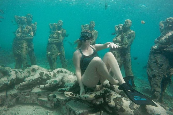 Sharing Snorkeling Trip Gili islands Depart Lombok/Gili Trawangan - The Gili Meno Statue Ring Point
