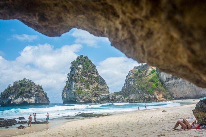 Snorkeling Adventure with East Nusa Penida Tour All Inclusive - Diamond Beach and the east-coast stop