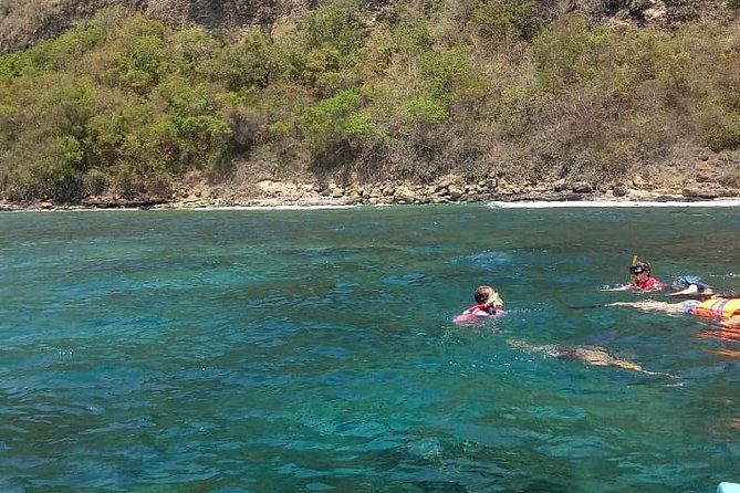 Snorkeling at Blue lagoon For walking customers - The guide and boat make the outing easy