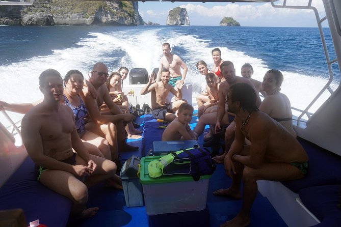 Snorkelling with Manta Rays at Nusa Penida and Lembongan - Lunch, fruit, water, and the useful extras