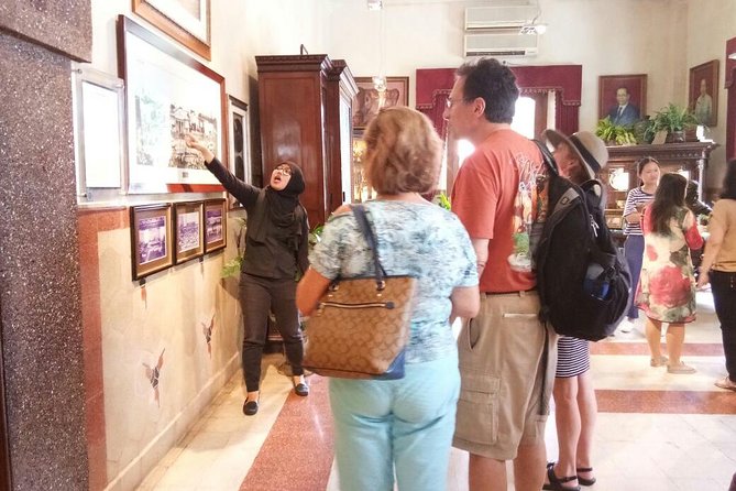 Surabaya Private Tour - Arab Street and Surabaya’s religious neighborhoods