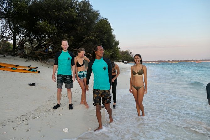 Surf Lesson Gili Trawangan - The two-hour schedule, step by step