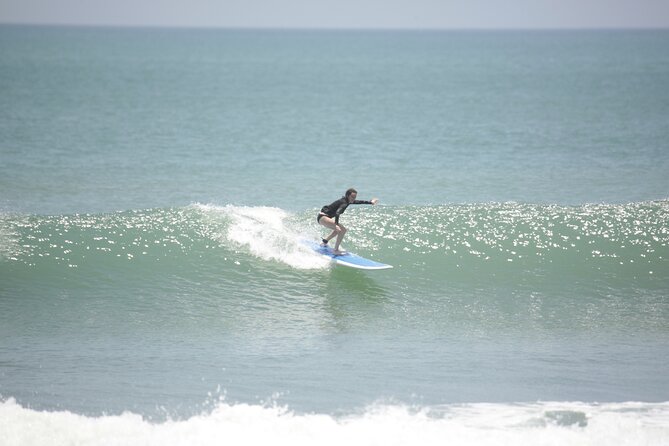 Surfing Activity with Beginner and Intermediate Lesson - What the Intermediate Session Adds