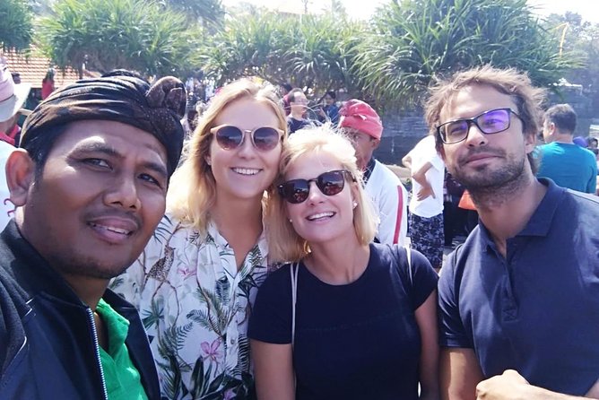 Tanah Lot Bali Temple Sunset Small Group Tour – Half Day - How the nine-person limit changes the outing