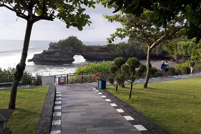 Tanah Lot Tour & North Bali Tour : All-Inclusive Best Experience - Booking, weather, and cancellation details