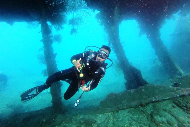 Try Scuba Diving at Tulamben Shipwreck - Lunch beside the beach and a useful pause