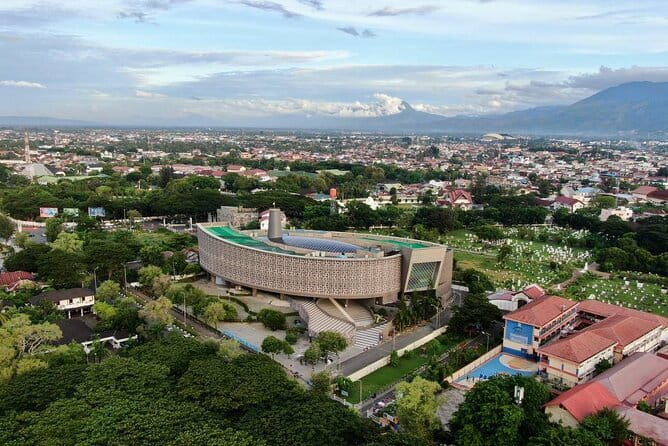 Tsunami Museum and Affected Areas Tour of Banda Aceh - Why Banda Aceh’s tsunami story is best understood across the city