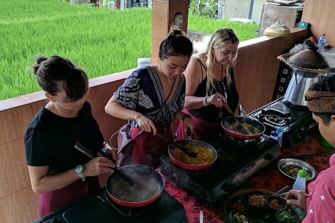 Ubud Cooking Class with Optional Market Visit Pickup Included - Sitting down to eat what you made