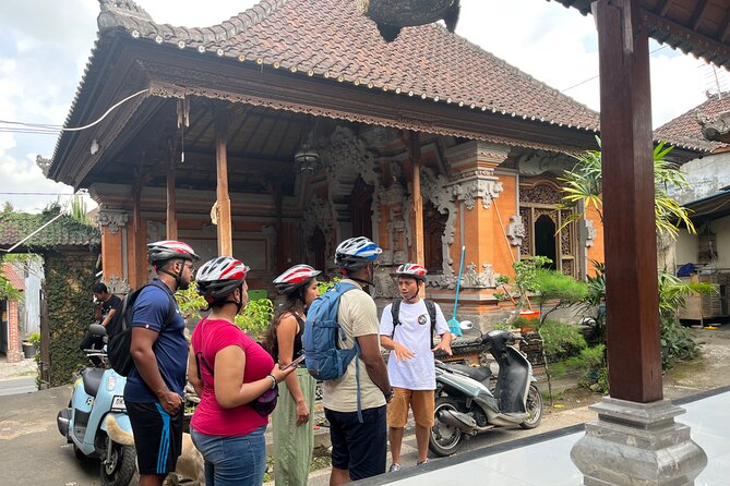 Ubud eBikes Tour to Tegallalang Rice Terrace - Pedaling through Petulu and the village roads