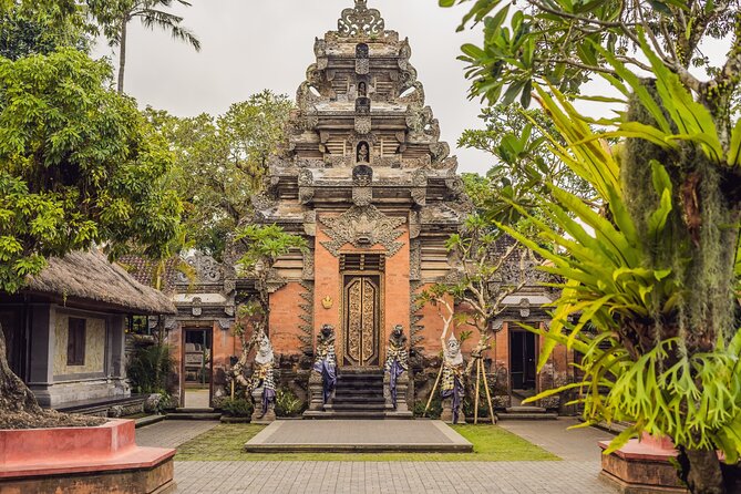 Ubud Iconic Full Day Tour Monkey Forest Rice Terraces Waterfalls - Ubud Palace and the short royal pause