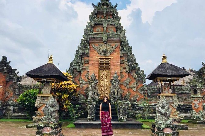 Ubud Private Tour : Best Of Ubud - Guided Tour - Washing pools and worship at Gunung Kawi Sebatu