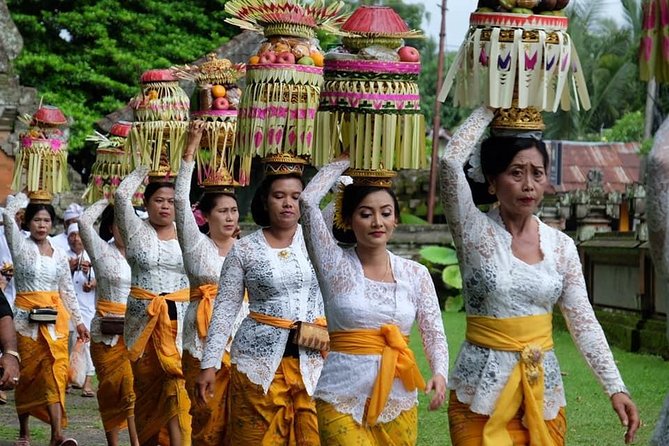 Ubud Private Tours with Jungle Swing Experience - all inclusive - Tegenungan Waterfall closes the sightseeing route