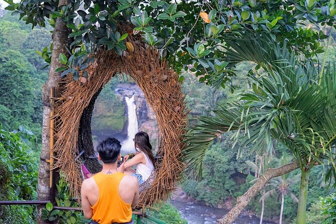 Ubud Trip, The Best of Ubud in a day - All Inclusive - Batubulan: watching batik take shape