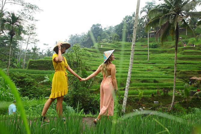 Ubud yoga, rice terrace walk and floating Breakfast tour - A gentle start with yoga near Ubud