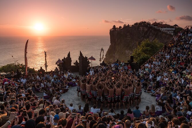Uluwatu Cliff Temple sunset Tour with Kecak Show and Sea Food Dinner at Jimbaran Beach - Who will enjoy this five-hour evening?