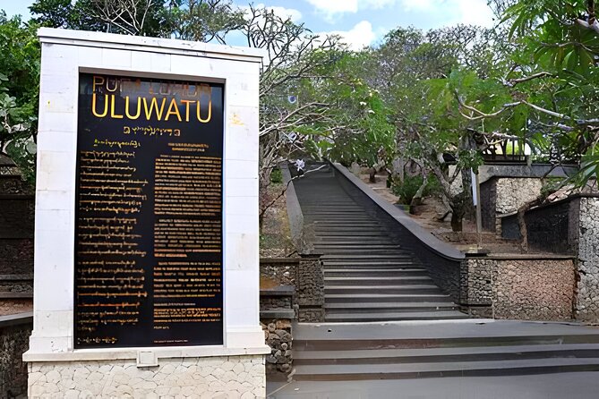 Uluwatu Sunset,Kecak Dance and Diner Seafood In Jimbaran - What the $40 price really covers