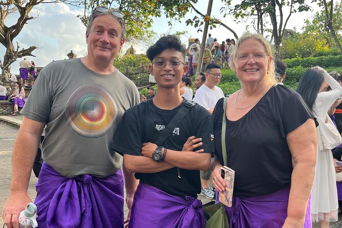 Uluwatu Temple Entrance & Kecak Dance Tickets - The guides are a major part of the value