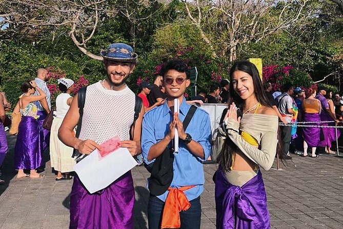 Uluwatu Temple Entrance & Kecak Dance Tickets - Who should book this Uluwatu experience?