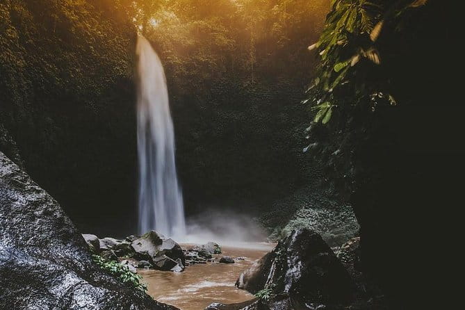 Waterfall Tour: North Bali Best Waterfalls - What the private transfer adds to the day